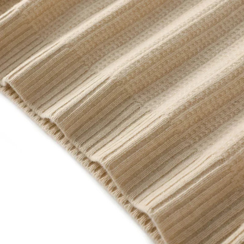 Cashmere Zipper Sweater – Thick Knit & Relaxed Fit